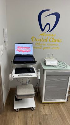 odontriatros kallithea 0202